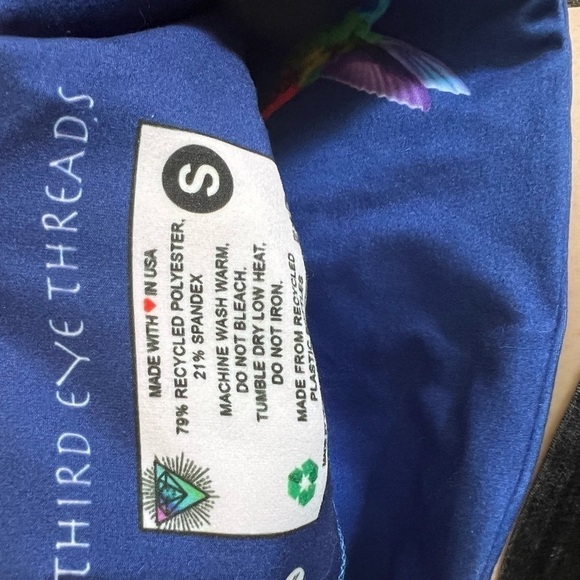 Thirdeyethreads CHERRY BLOSSOMS, HUMMING BIRD MOUNTAIN HIGH COMPRESSION LEGGINGS - Picture 4 of 6